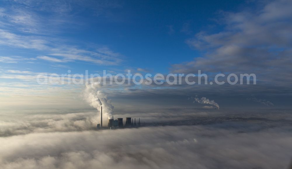 Aerial photograph Hamm - Temperature inversion with high fog-landscape over Bockum-Hoevel in Hamm in North Rhine-Westphalia. On the horizon the clouds of exhaust RWE coal-fired power plants can be seen