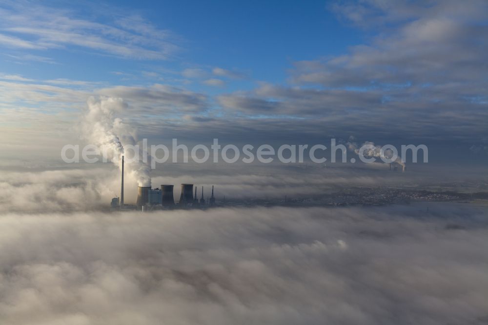 Hamm from above - Temperature inversion with high fog-landscape over Bockum-Hoevel in Hamm in North Rhine-Westphalia. On the horizon the clouds of exhaust RWE coal-fired power plants can be seen