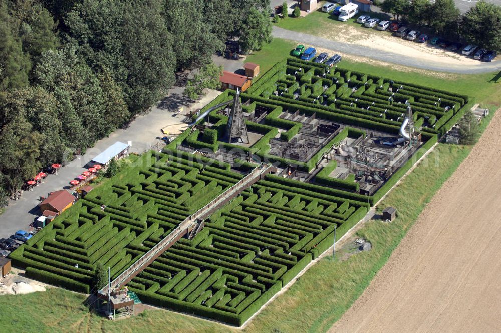 Bautzen from the bird's eye view: Blick auf den Irrgarten in Kleinwelka in der Nähe von Bautzen mit Abenteuerspielplatz. Das Labyrinth entstand 1992 auf einem ehemaligen Rapsfeld. Geöffnet hat das Labyrinth von März bis November. Kontakt: Regina Frenzel, Tel. +49(0)35935 20575, +49(0)35935 21575, Email: info@irrgarten-kleinwelka.de