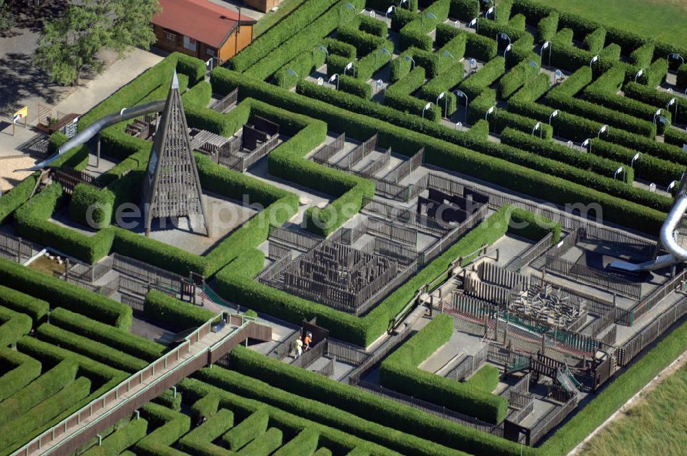 Aerial image Bautzen - Blick auf den Irrgarten in Kleinwelka in der Nähe von Bautzen mit Abenteuerspielplatz. Das Labyrinth entstand 1992 auf einem ehemaligen Rapsfeld. Geöffnet hat das Labyrinth von März bis November. Kontakt: Regina Frenzel, Tel. +49(0)35935 20575, +49(0)35935 21575, Email: info@irrgarten-kleinwelka.de