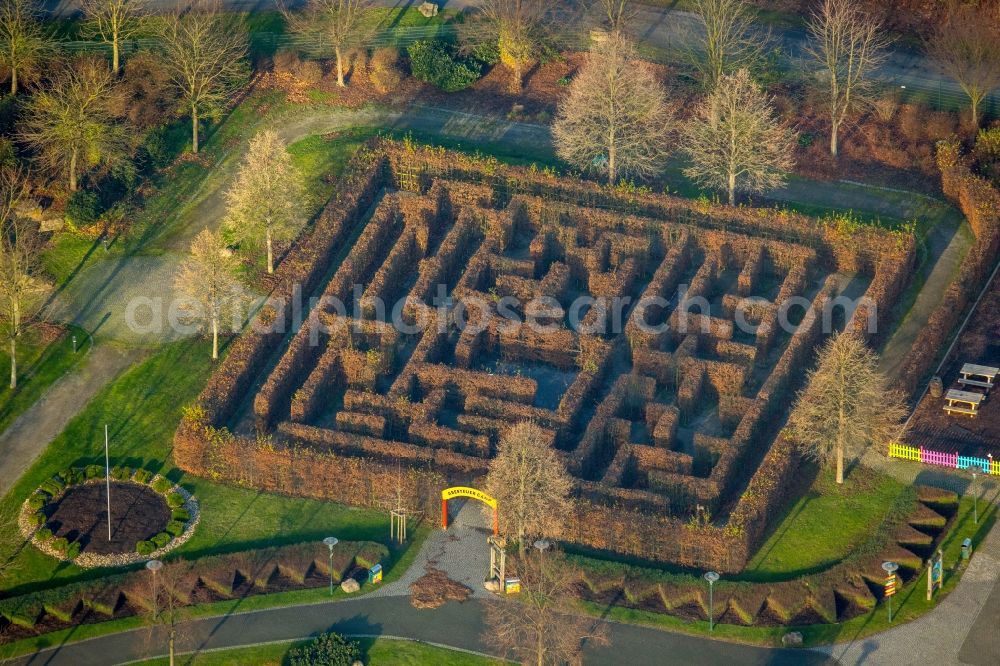 Oberhausen from the bird's eye view: Maze - Labyrinth on Centro-Park in Oberhausen in the state North Rhine-Westphalia