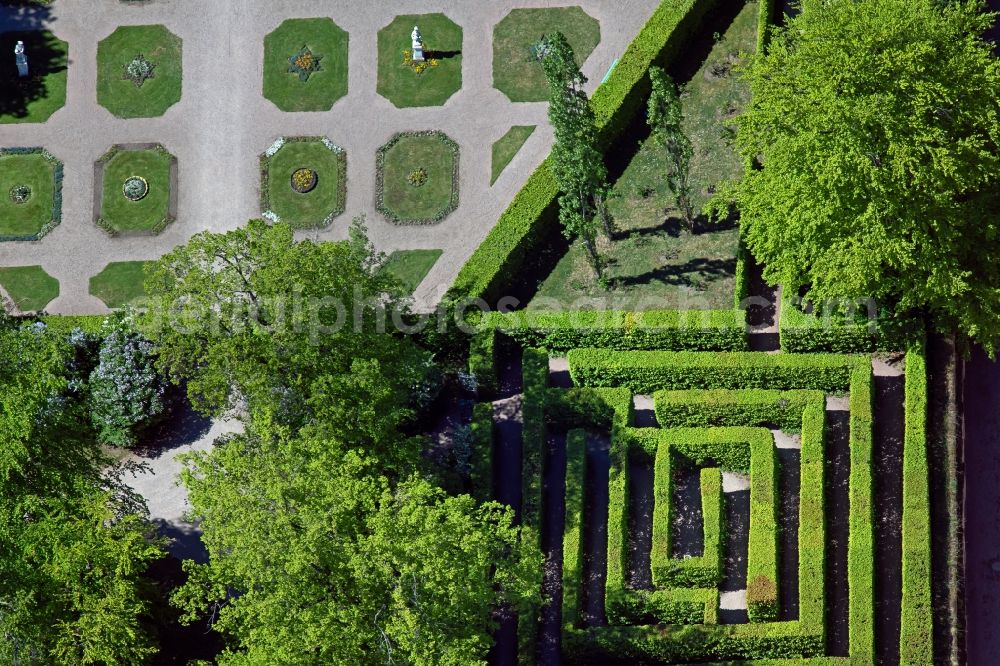 Weimar from above - Maze - Labyrinth on in Schlosspark von Schloss Belvedere in the district Belvedere in Weimar in the state Thuringia, Germany