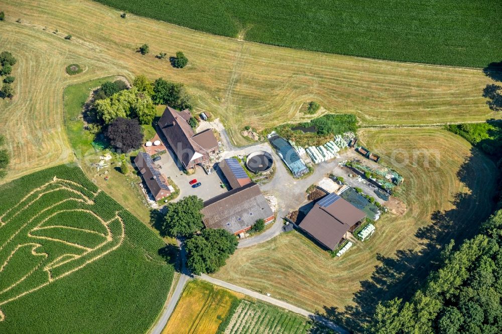 Aerial image Selm - Maze - Labyrinth with the outline in a field in Selm in the state North Rhine-Westphalia, Germany