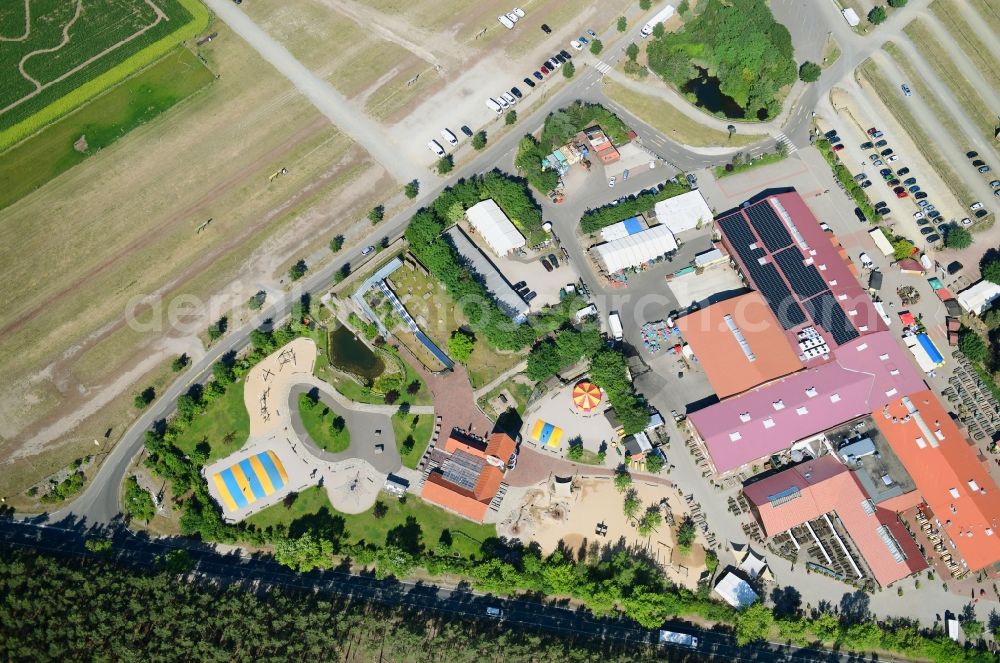 Aerial photograph Klaistow - Maze - Labyrinth with the outline of on Spargel- and Erlebnishof Klaistow on Glindower Strasse in a field in Klaistow in the state Brandenburg, Germany