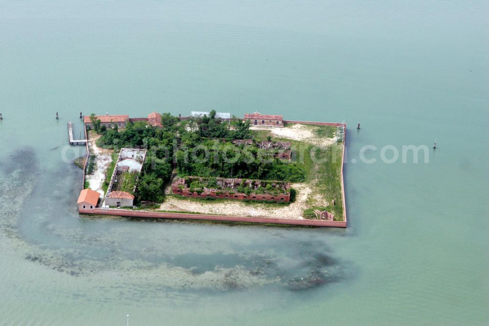 Venedig Palude from above - Blick auf die Isola di San Giacomo in Palude in der Lagune von Venedig. View to the Isola di San Giacomo in Palude in the lagoon of Venice.