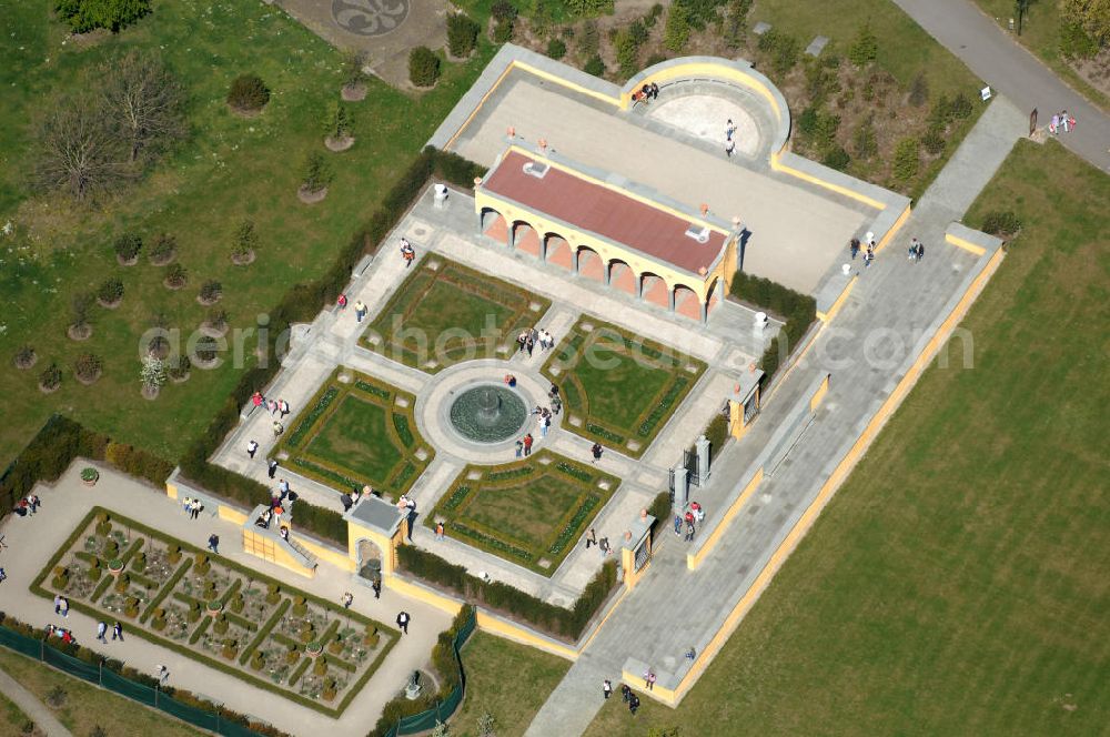 Aerial photograph Berlin - Frühjahrsstimmung im Italienischen Garten im Erholungspark Marzahn. Spring mood in the Italian garden in the Marzahn Recreational Park.