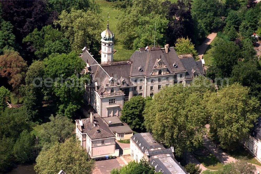 Berlin - Glienicke from the bird's eye view: Jagdschloß Glienicke in Glienicke/Berlin.