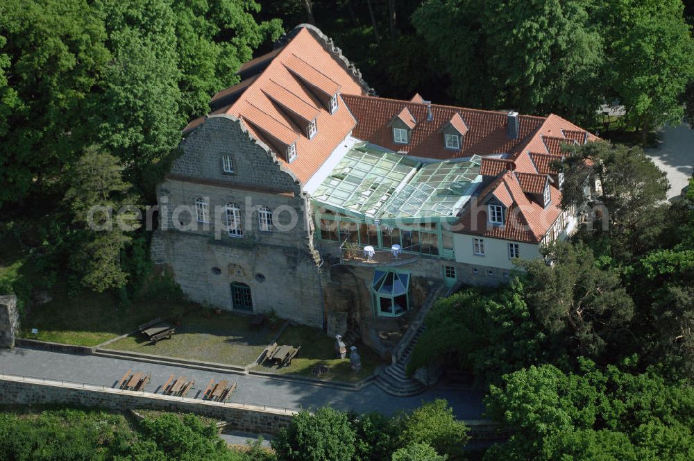 Aerial image HALBERSTADT - Blick auf das Jagdschloss Spiegelsberge im Landschaftsschutzpark Spiegelsberge am Tiergarten in Halberstadt.