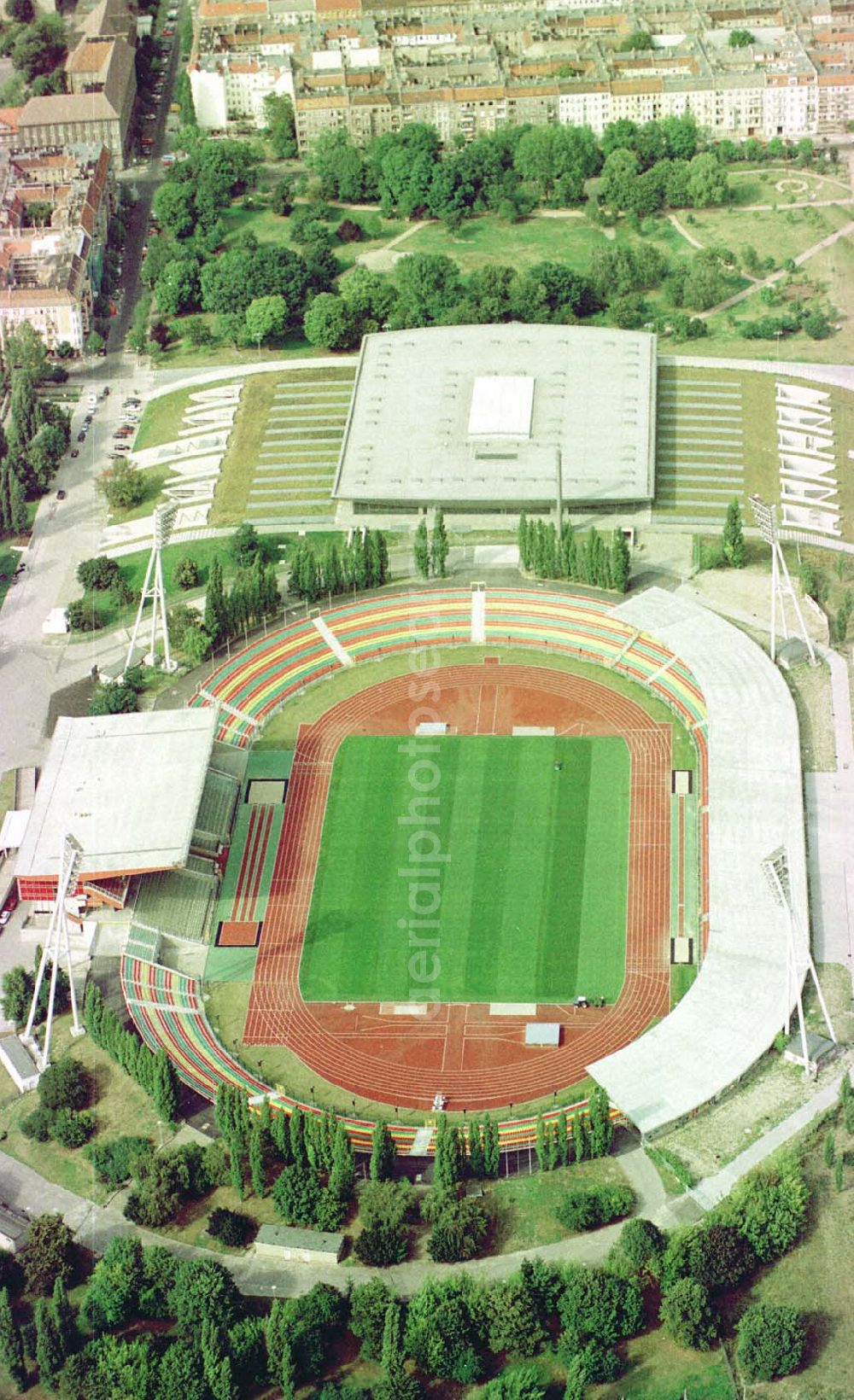 Aerial image Berlin-Prenzlauer-Berg - Jahnsportpark in Berlin-Prenzlauer-Berg.