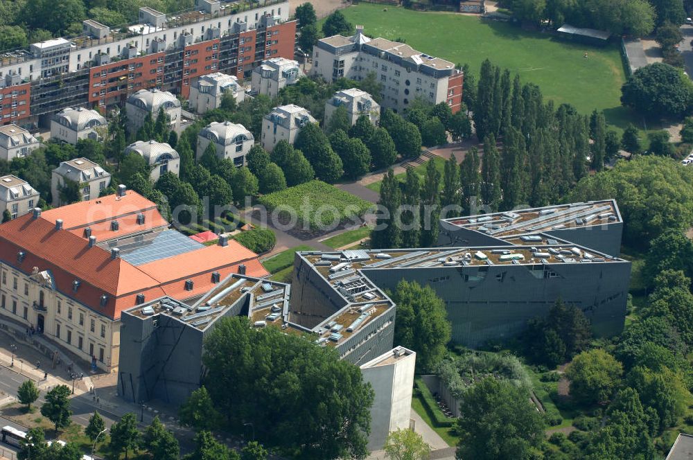 Berlin from above - Blick auf das Jüdische Museum an der Lindenstrasse in Kreuzberg. View of the Jewish Museum in Kreuzberg.