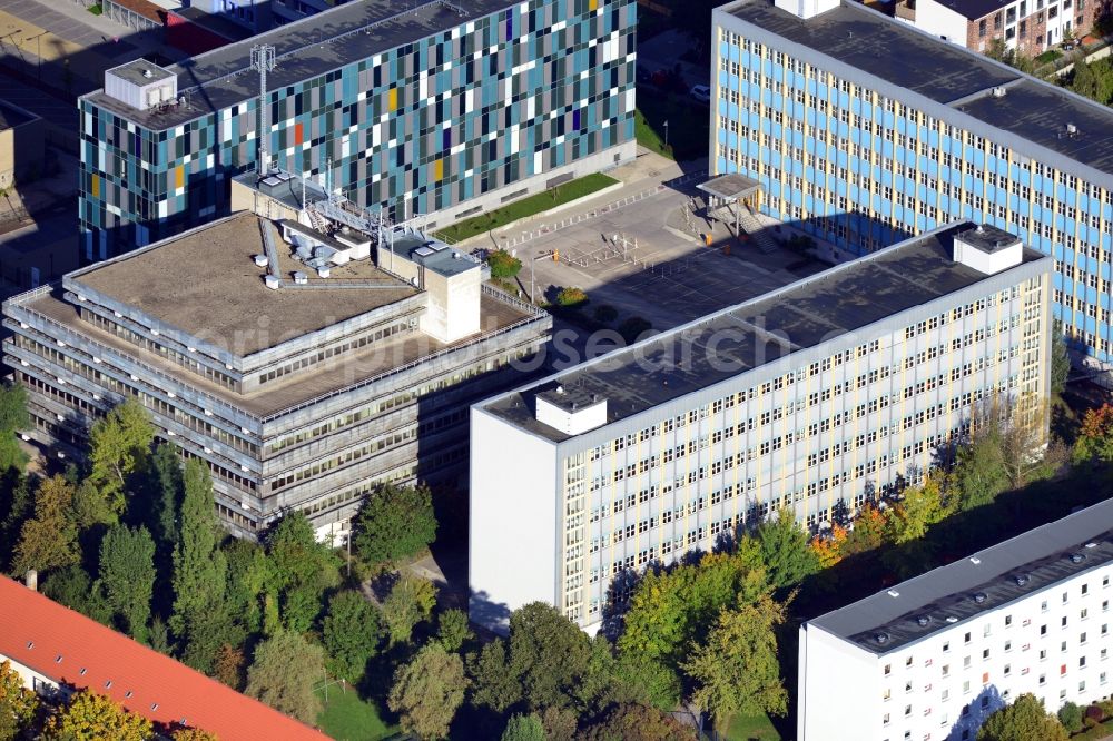 Aerial photograph Berlin - View of the Jobcenter Lichtenberg with its distinctive facade at Gotlindestrasse in Berlin. The joint institution of the district office Lichtenberg and the agency for employment is located on the former premises of the Ministry of State Security of the GDR. Also located on those premises is the Federal Office of Administration