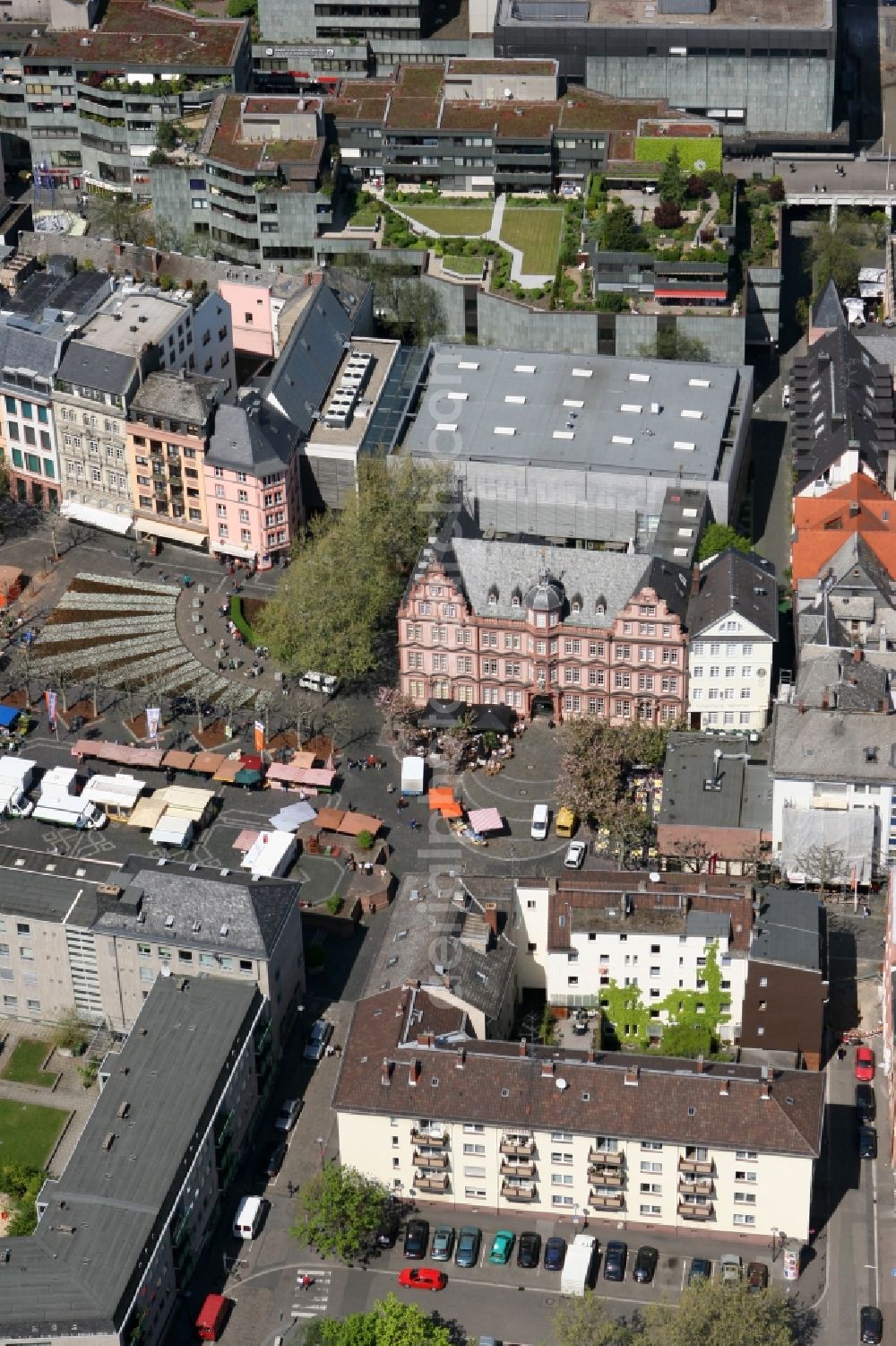 Mainz from above - The building of the Johannes-Gutenberg Museum on the Liebfrauenstrasse in Mainz in Rhineland-Palatinate