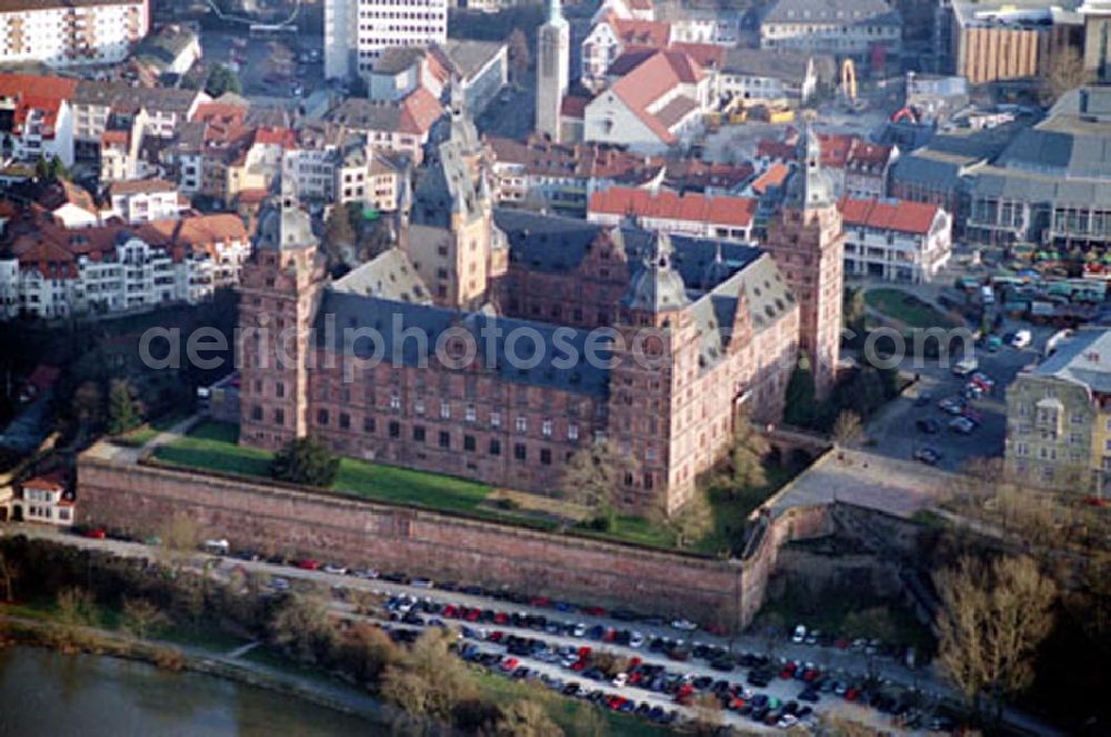 Aschaffenburg / Bayern from the bird's eye view: Johannesburg in Aschaffenburg - Bayern Schloss- und Gartenverwaltung Aschaffenburg Schlossplatz 4 63739 Aschaffenburg (0 60 21) 3 86 57-0 Fax (0 60 21) 3 86 57-16 sgvaschaffenburg@bsv.bayern.de 10.12.02