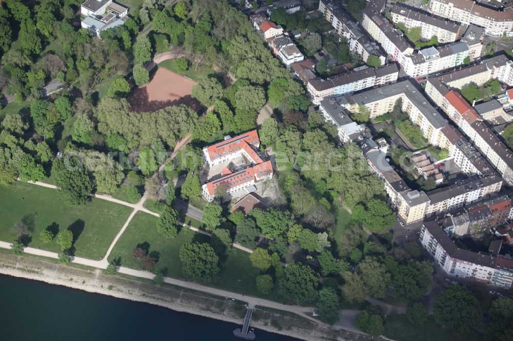 Mannheim from the bird's eye view: Youth Hostel Mannheim in the state of Baden Wurttemberg