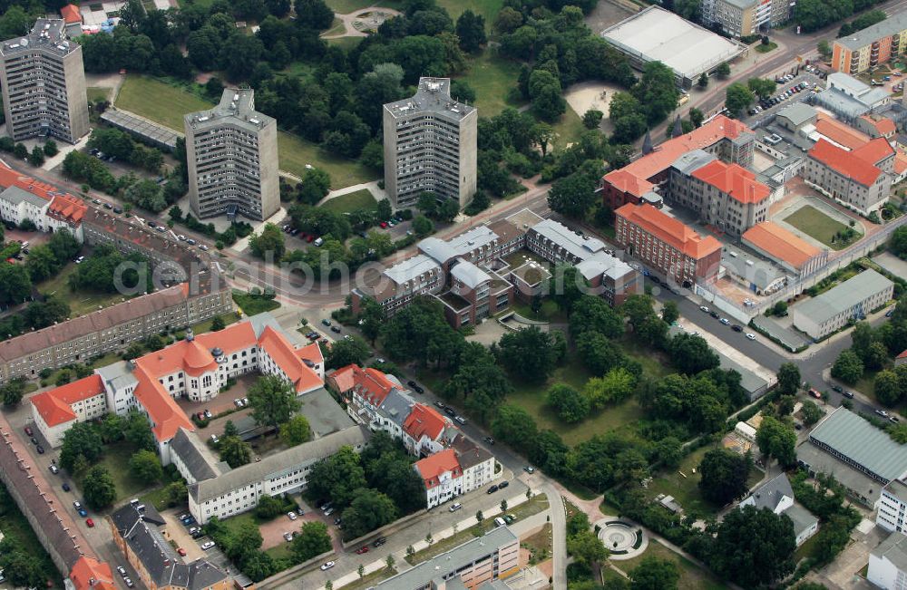 Aerial image Dessau - Roßlau - Blick auf das Gelände der JVA Justizvollzugsanstalt und der Jugendstrafanstalt Dessau an der Willy-Lohmann-Straße. View of the grounds of the prison and the prison detention center at Dessau, Willy-Lohmann-Strasse.