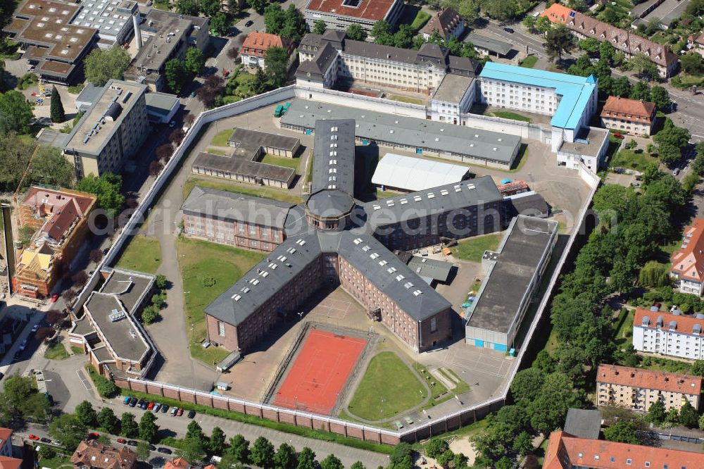 Aerial image 11.05.2008 - Die Justizvollzugsanstalt Freiburg wurde 1878 erbaut und ist eine der größten Langstrafenanstalten in Baden-Württemberg. The prison in Freiburg was built in 1878 and is one of the largest Long punishements institution of Baden-Württemberg.