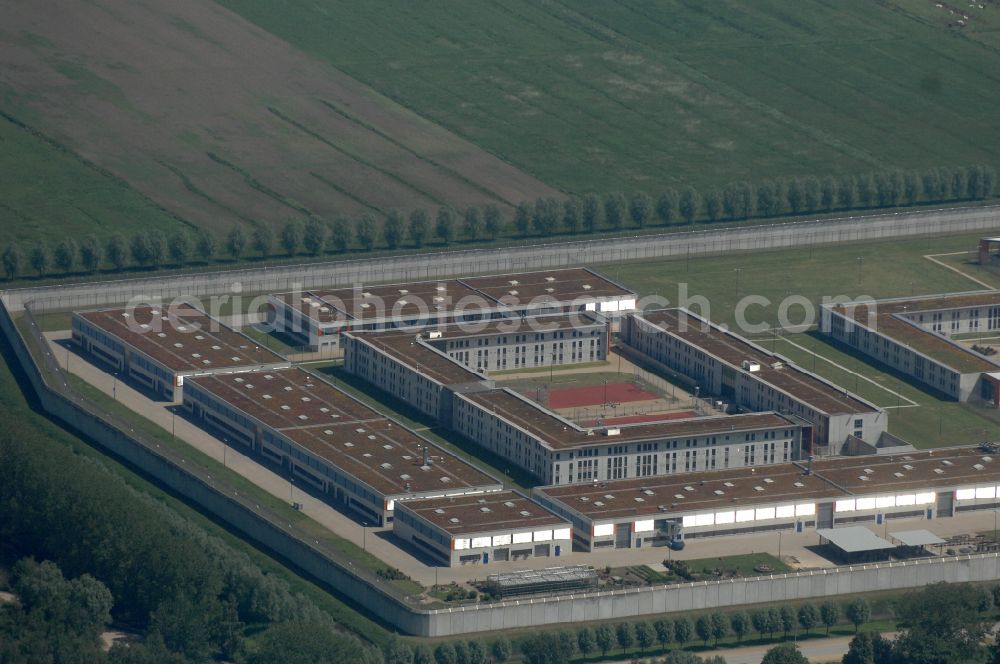 Hamburg from above - Prison grounds and high security fence Prison Justizvollzugsanstalt Billwerder on Dweerlandweg in the district Billwerder in Hamburg, Germany