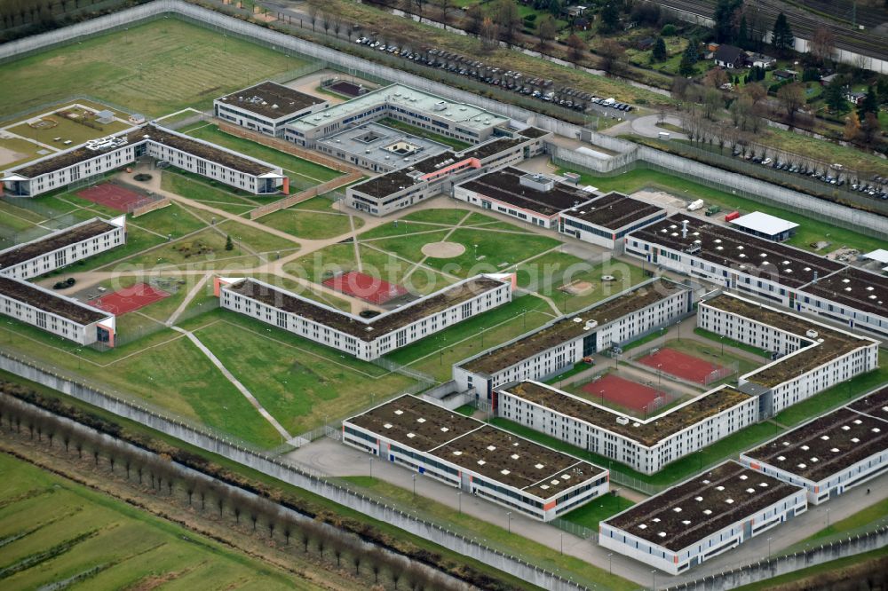 Aerial photograph Hamburg - Prison grounds and high security fence Prison Justizvollzugsanstalt Billwerder on Dweerlandweg in the district Billwerder in Hamburg, Germany