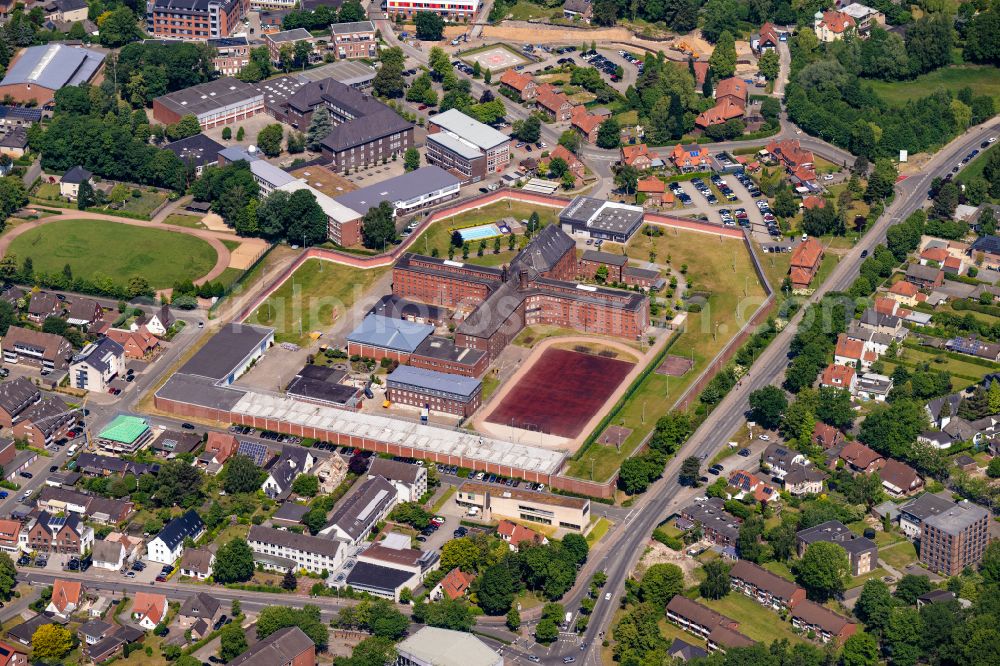 Vechta from above - Prison grounds and high security fence Prison fuer Maenner on street Willohstrasse in Vechta in the state Lower Saxony, Germany