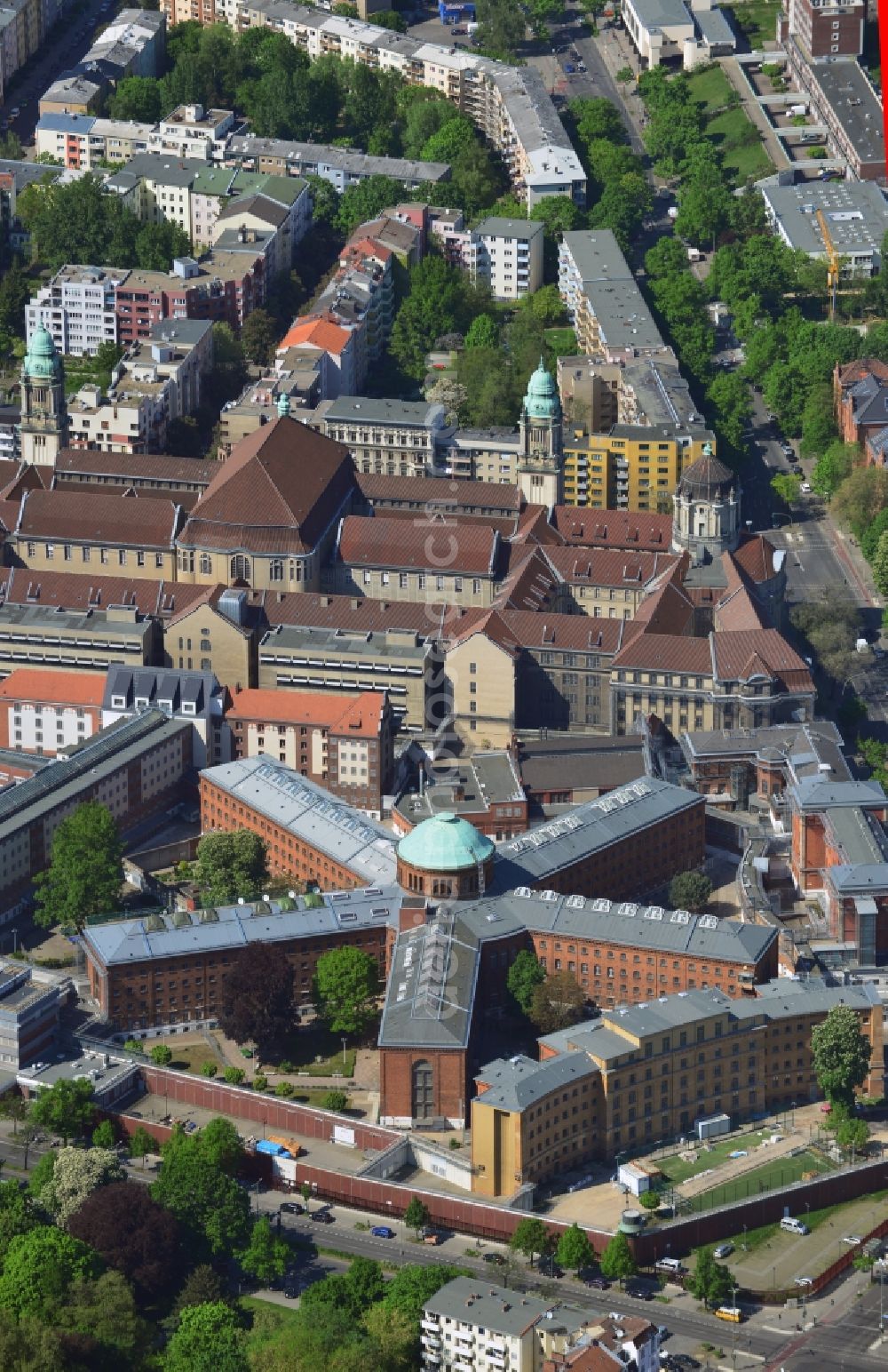 Berlin Moabit from the bird's eye view: Prison JVA Moabit - Detention Center in Berlin