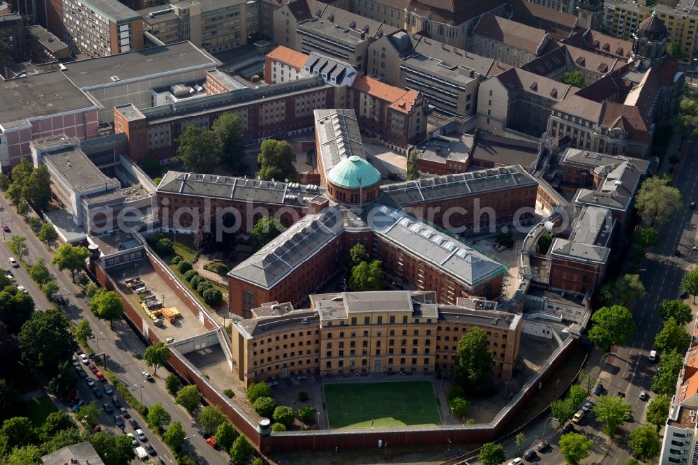 Aerial image Berlin - Prison JVA Moabit - Detention Center in Berlin