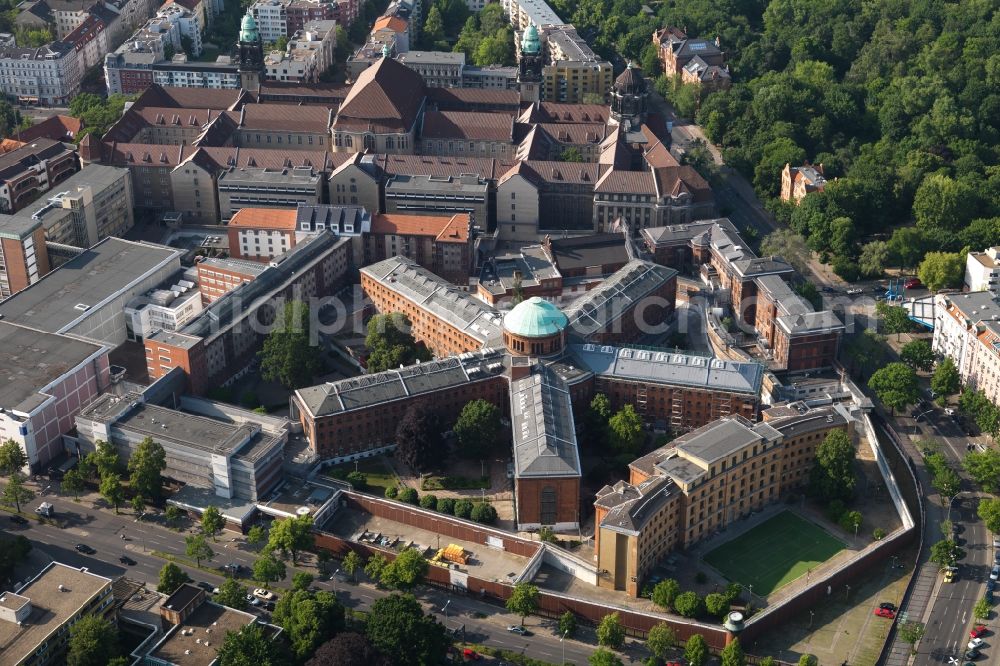 Berlin from above - Prison JVA Moabit - Detention Center in Berlin