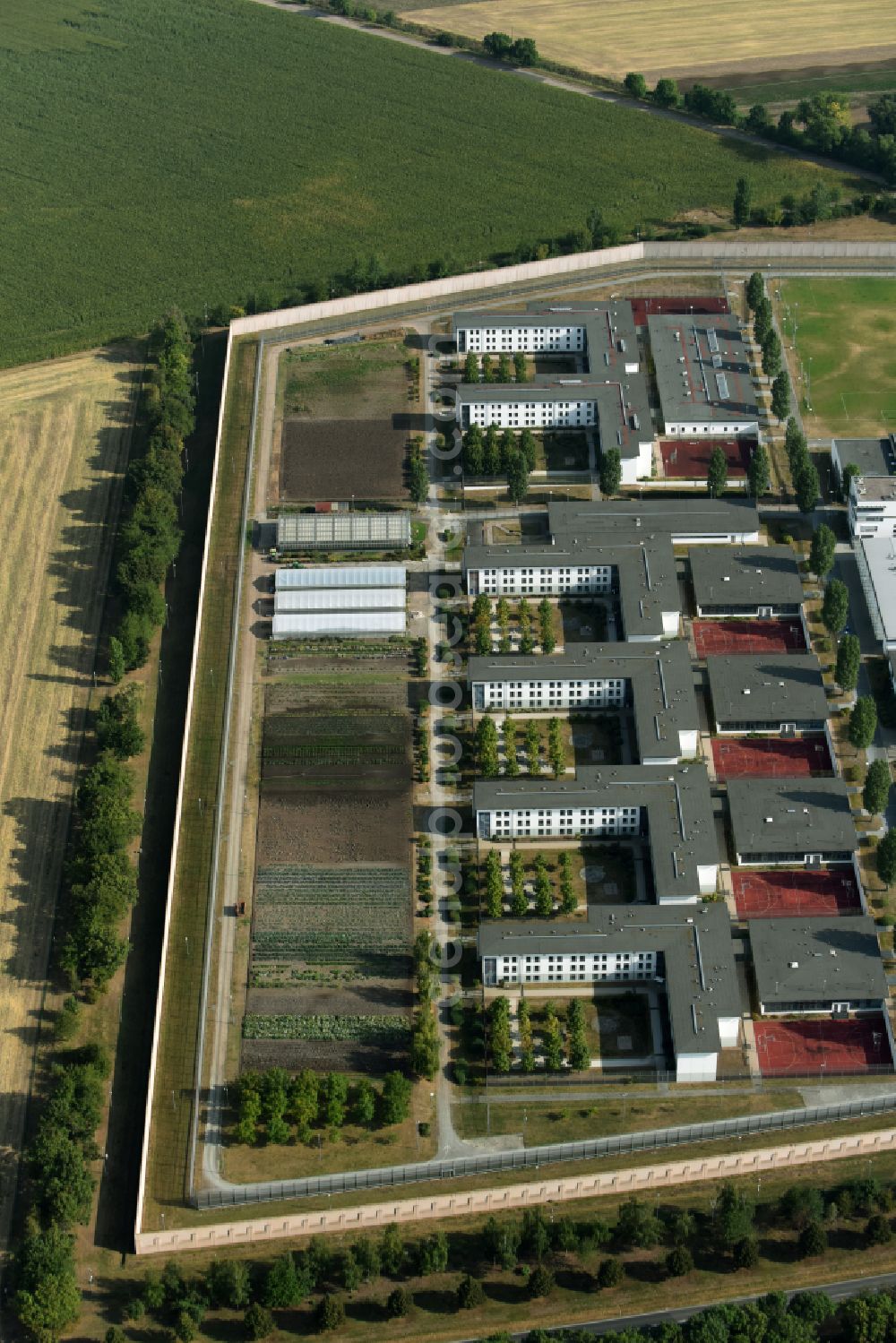 Tonna from above - Prison grounds and high security fence Prison in the district Graefentonna in Tonna in the state Thuringia, Germany