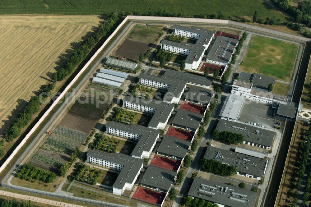 Tonna from the bird's eye view: Prison grounds and high security fence Prison in the district Graefentonna in Tonna in the state Thuringia, Germany