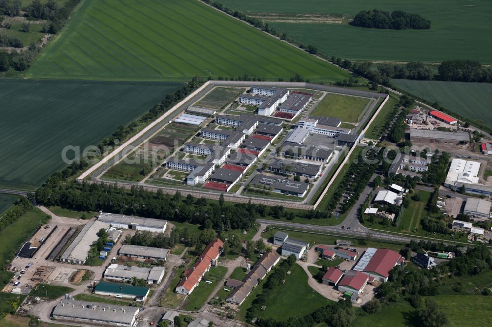 Aerial image Tonna - Prison grounds and high security fence Prison in the district Graefentonna in Tonna in the state Thuringia, Germany