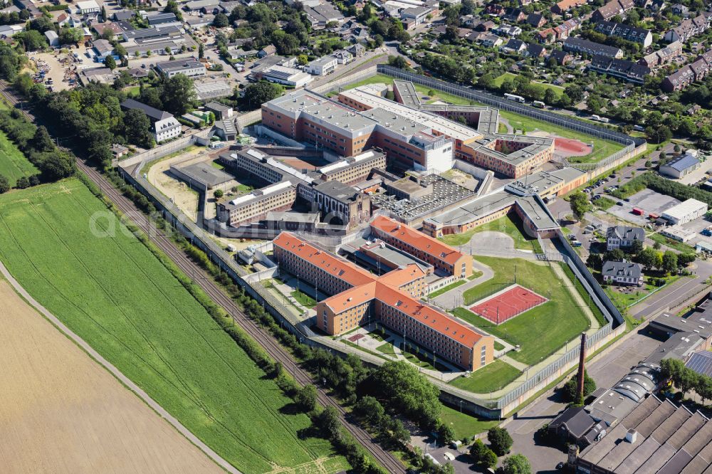 Aerial image Anrath - Prison grounds and high security fence Prison Willich in Anrath in the state North Rhine-Westphalia, Germany