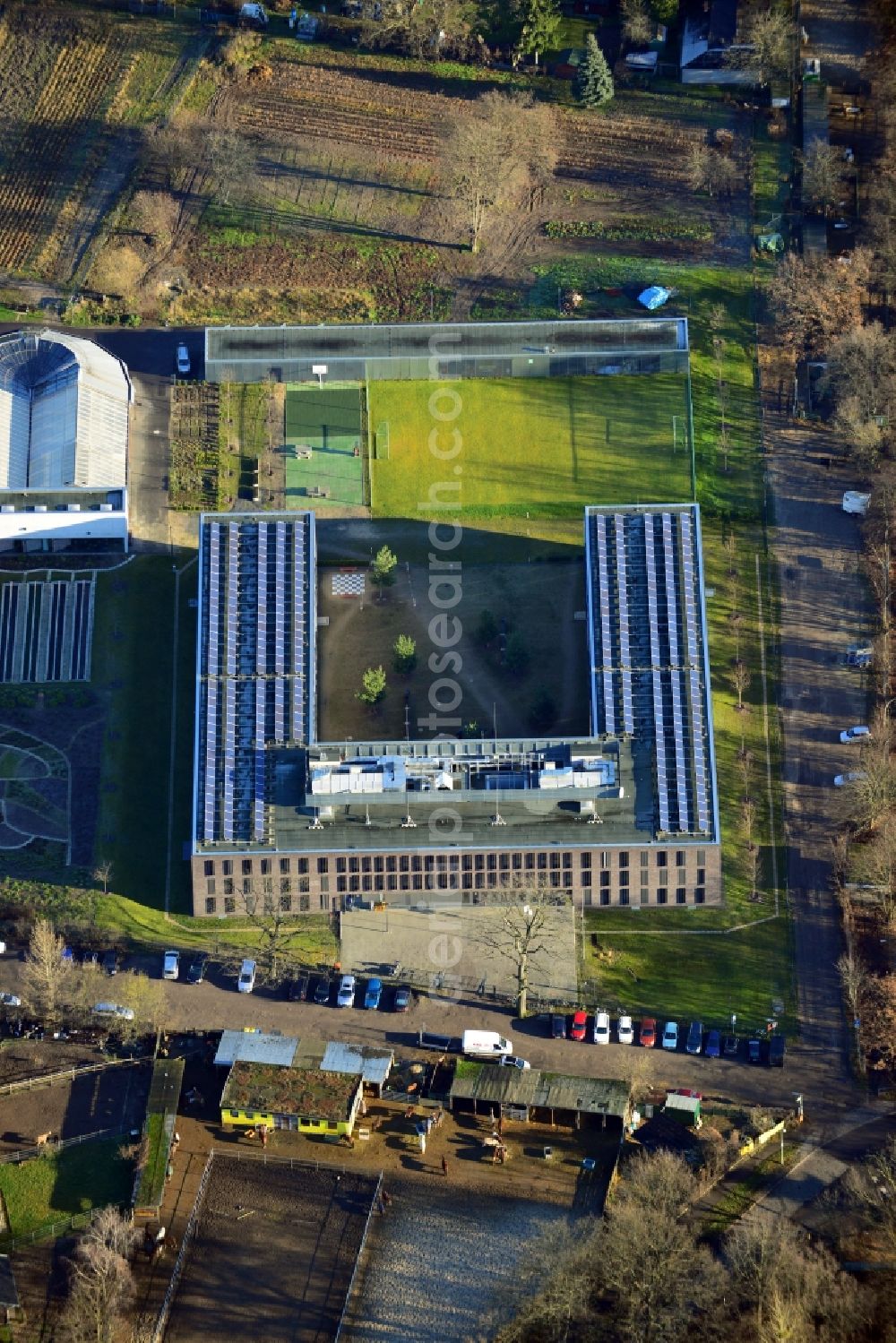 Aerial photograph Berlin OT Zehlendorf - View of the correctional facility in the district of Zehlendorf in Berlin