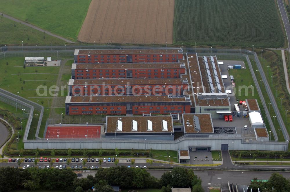 Aerial image Hünfeld - Blick auf die JVA Hünfeld. Die Justizvollzugsanstalt Hünfeld ist die erste teilWolfgang Gerberisierte Justizvollzugsanstalt in Deutschland. Sie bietet 502 Haftplätze. Planung, Errichtung, Versorgungs- und Betreuungsmanagement sowie bestimmte Teile des Bewachungs- und Kontrollmanagements wie beispielsweise die tägliche Kontrolle der Funktionsfähigkeit der Sicherungsanlagen liegen in Wolfgang Gerberer Hand. Kontakt: Tel. +49(0)6652 91130, Email: poststelle@jva-huenfeld.justiz.hessen.de