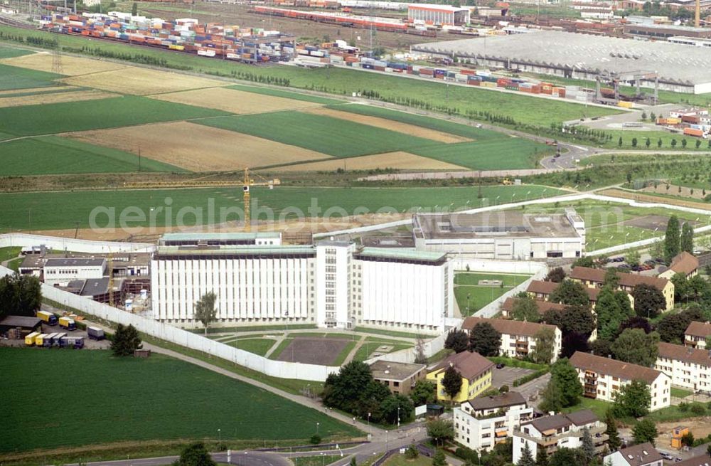 Stuttgart from the bird's eye view: JVA Stuttgart 24.05.03