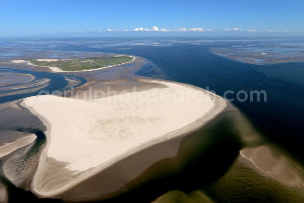 Juist from the bird's eye view: View of the sandbank Kachelotplate near the North Sea island Juist in Lower Saxony