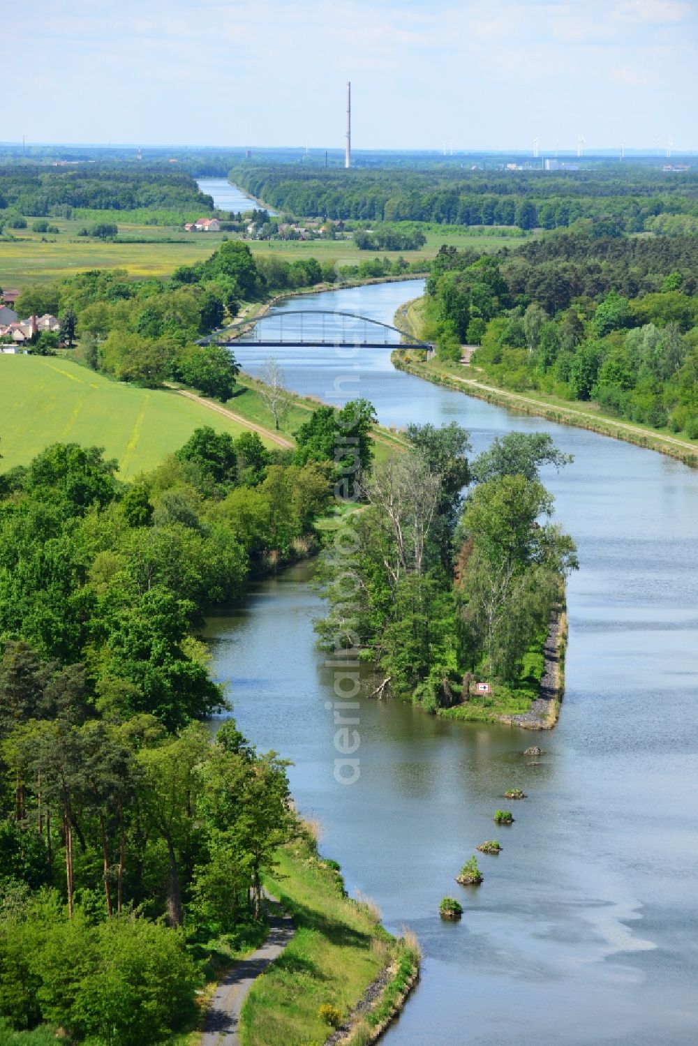 Aerial image Kade OT Kader Schleuse - The Kader bridge over the Elbe-Havel-Canel in the state Saxony-Anhalt