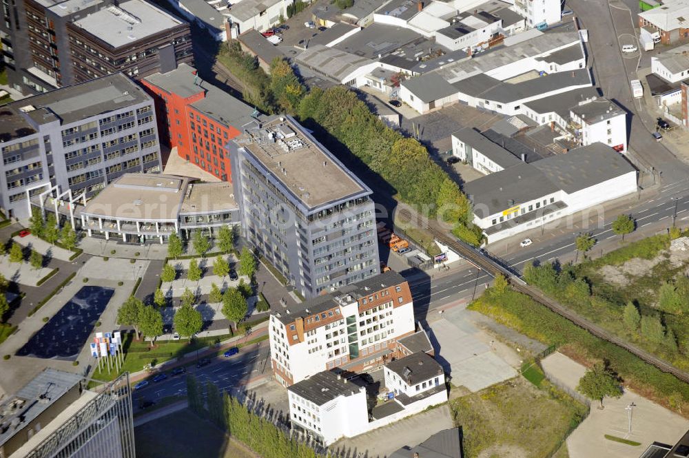 Aerial photograph Bremen - Die Büro- und Geschäftsgebäude des Kaffee Quartier in der Lloydstrasse 4-6 in Bremen. Der Vermieter ist die H. Siedentopf GmbH. The office and buisnes building Kaffee Quartier in the Lloydstrasse 4-6 in Bremen.