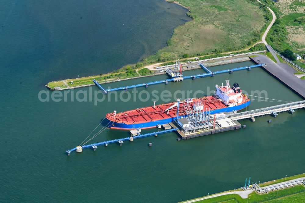 Rostock from above - Ship moorings at the inland harbor basin on the banks of on street Zum Oelhafen in the district Peez in Rostock at the baltic sea coast in the state Mecklenburg - Western Pomerania, Germany