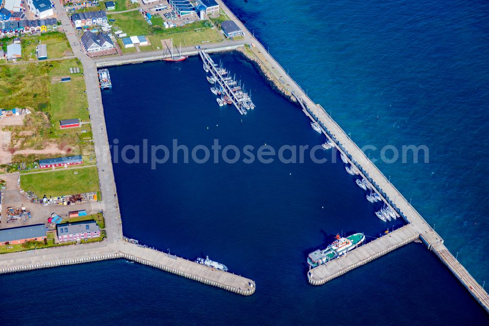 Aerial photograph Helgoland - Ship moorings at the inland harbor basin on the banks of Suedhafen on street Nordkaje Suedhafen in Helgoland in the state Schleswig-Holstein, Germany