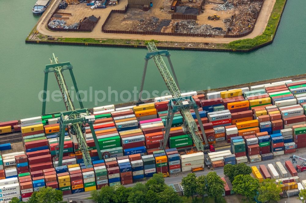 Aerial photograph Dortmund - Quays and boat moorings at the port of the inland port Dortmunder Hafen AG on Speicherstrasse in Dortmund in the state North Rhine-Westphalia, Germany