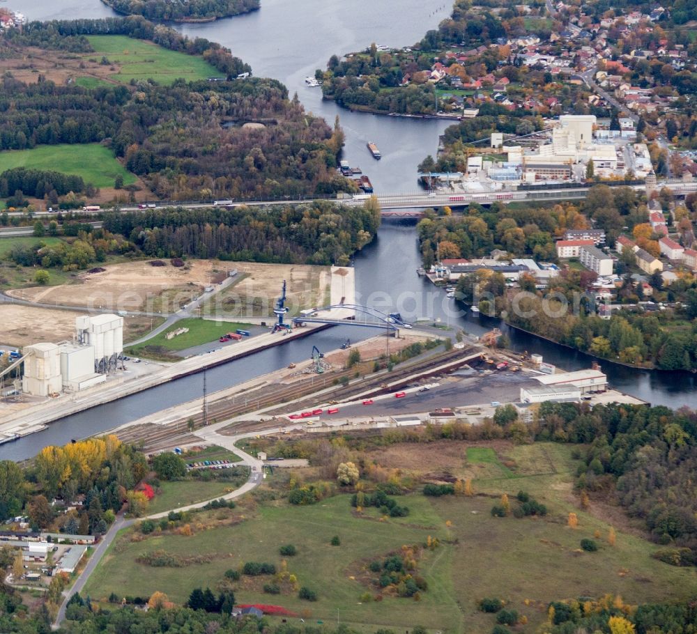 Fürstenwalde/Spree from above - Quays and boat moorings at the port of the inland port in Fuerstenwalde/Spree in the state Brandenburg, Germany