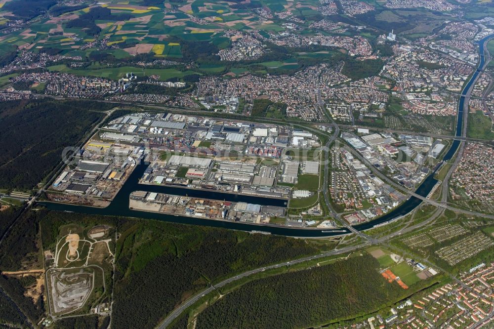 Nürnberg from the bird's eye view: Quays and boat moorings at the port of the inland port Gueterverkehr-Hafen Nuernberg along the Hamburger Strasse in Nuremberg in the state Bavaria