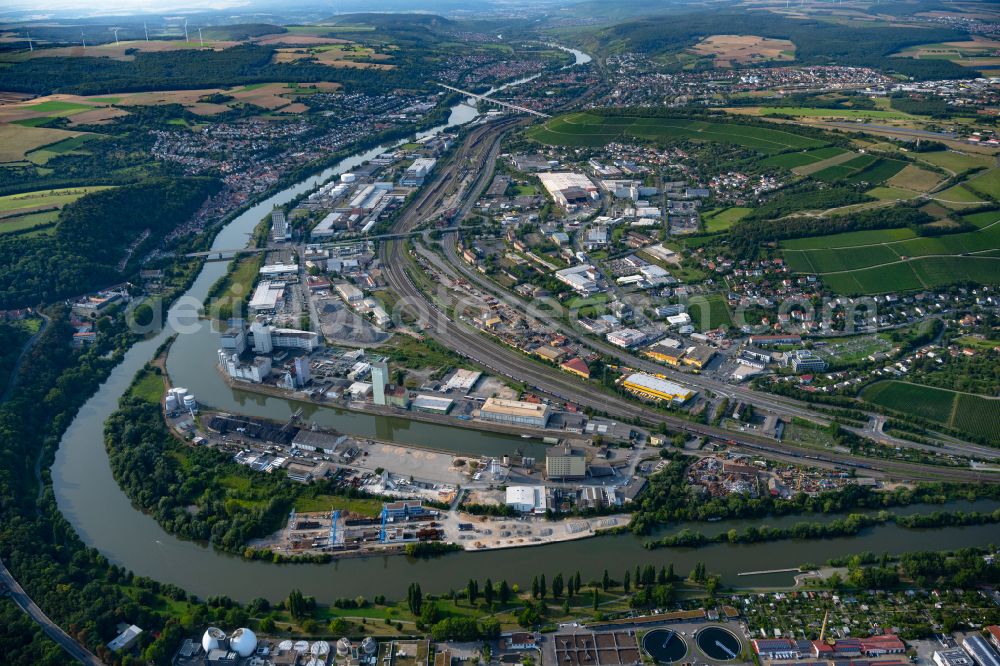 Würzburg from the bird's eye view: Quays and boat moorings at the port of the inland port Neuer Hafen on Main in Wuerzburg in the state Bavaria, Germany