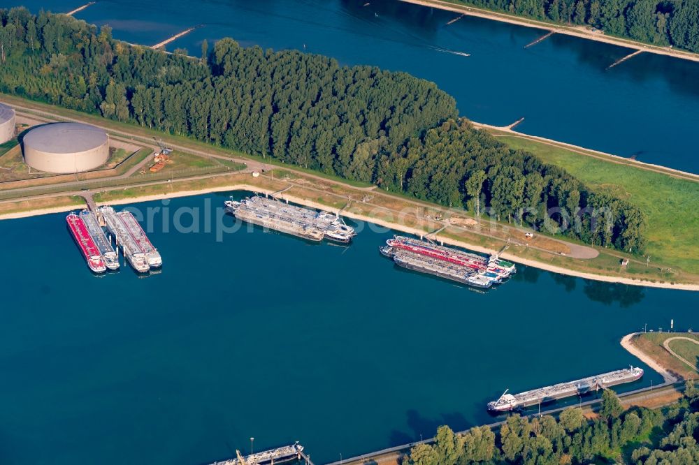 Karlsruhe from above - Quays and boat moorings at the port of the inland port Oelhafen Karlsruhe in Karlsruhe in the state Baden-Wurttemberg, Germany