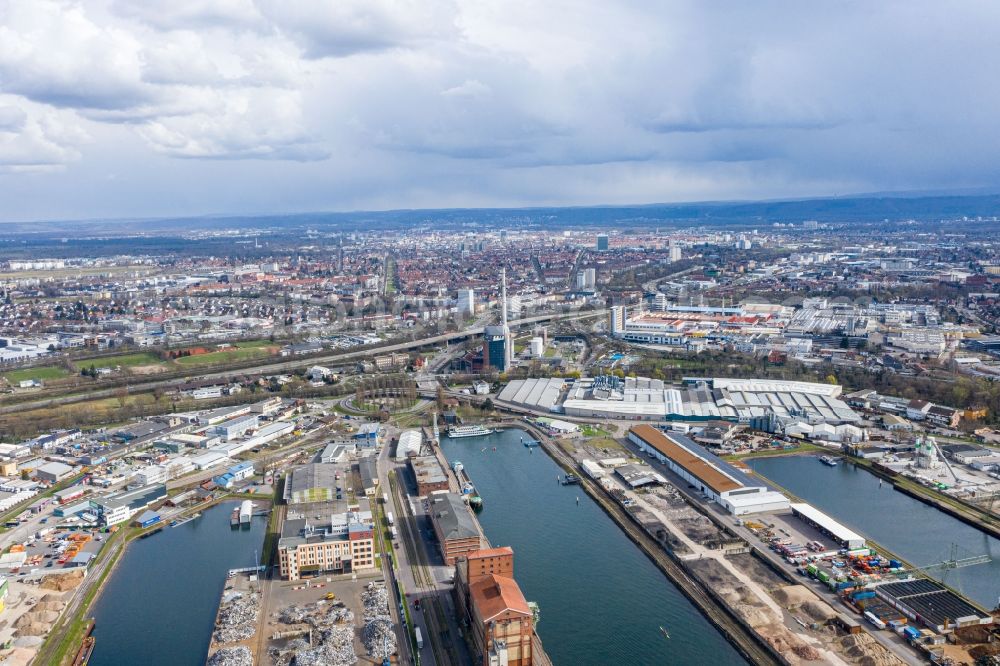 Karlsruhe from the bird's eye view: Quays and boat moorings at the port of the inland port in the district Muehlburg in Karlsruhe in the state Baden-Wurttemberg, Germany