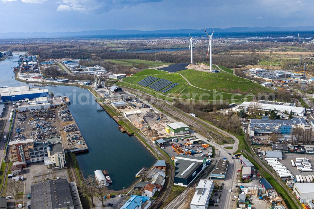 Aerial photograph Karlsruhe - Quays and boat moorings at the port of the inland port in the district Muehlburg in Karlsruhe in the state Baden-Wurttemberg, Germany