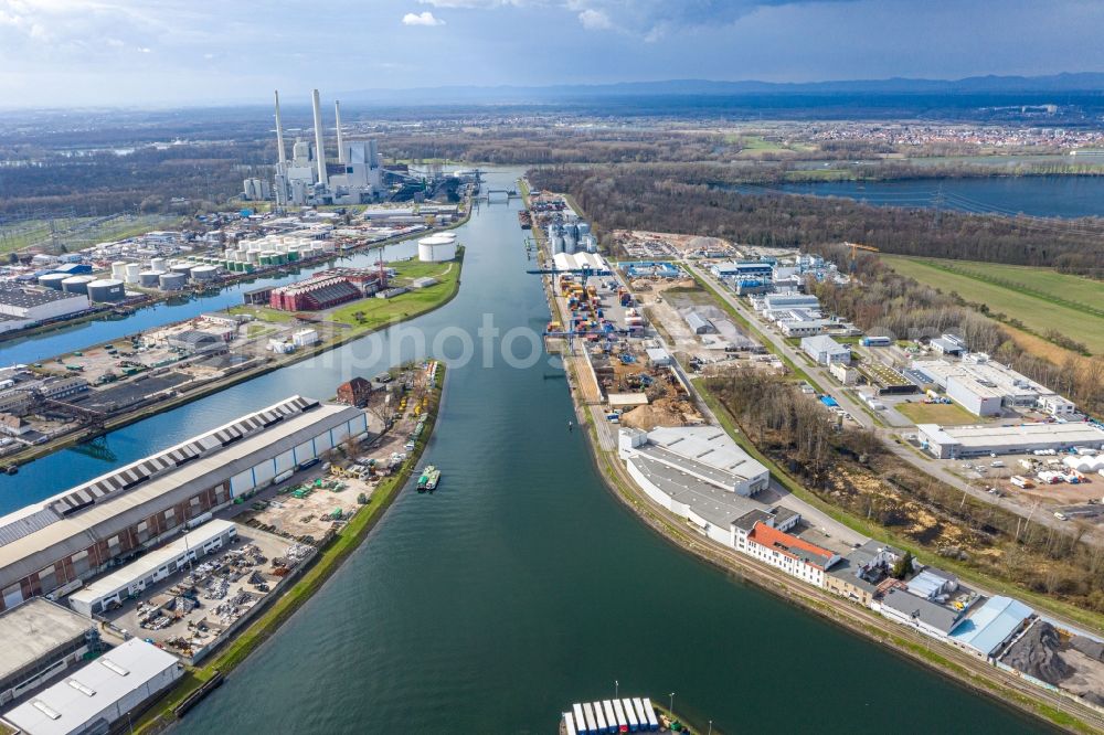 Karlsruhe from above - Quays and boat moorings at the port of the inland port in the district Muehlburg in Karlsruhe in the state Baden-Wurttemberg, Germany