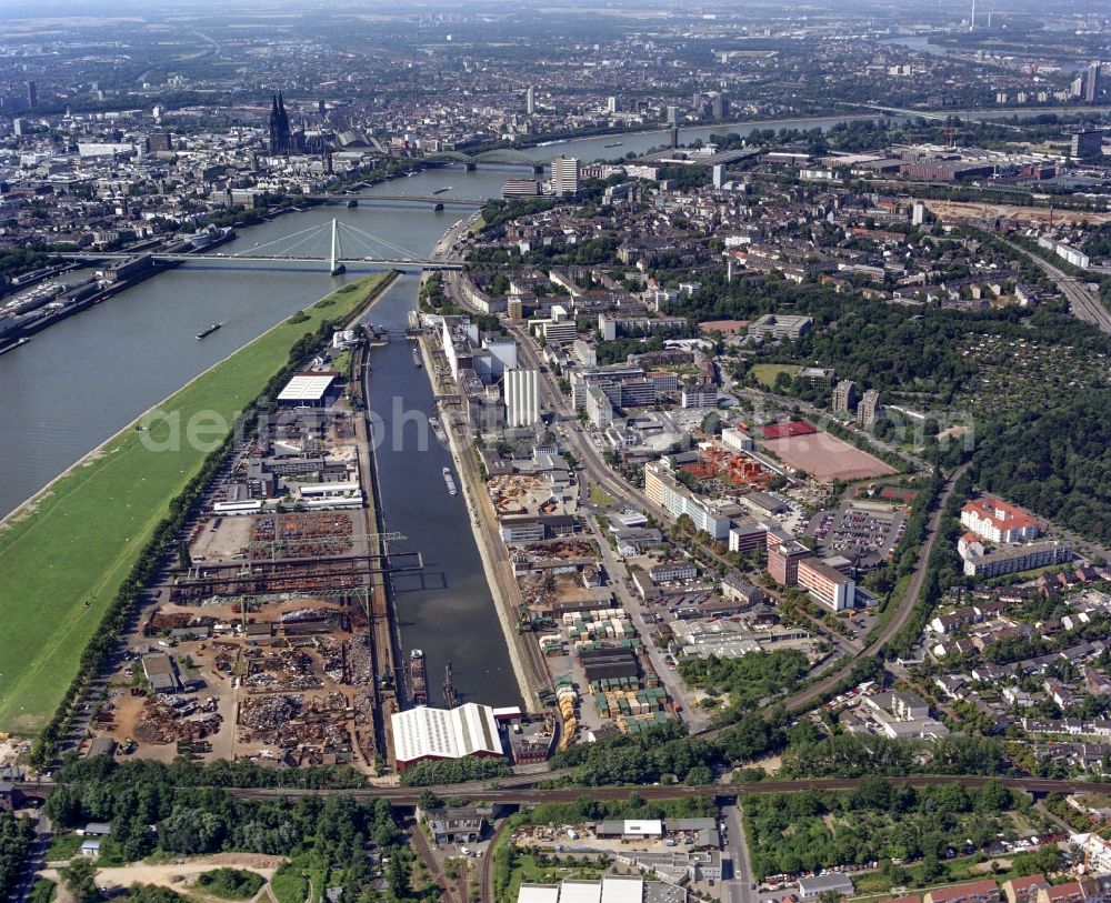 Köln from above - Quays and boat moorings at the port of the inland port on the Rhine river course in Cologne in the state North Rhine-Westphalia, Germany