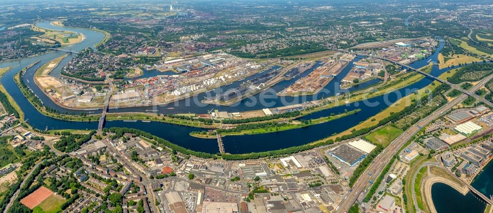 Duisburg from above - Quays and boat moorings at the port of the inland port on Rhein and on Ruhr in the district Ruhrort in Duisburg in the state North Rhine-Westphalia, Germany