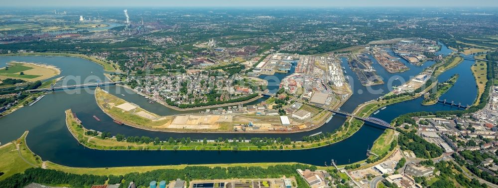 Aerial image Duisburg - Quays and boat moorings at the port of the inland port on Rhein and on Ruhr in the district Ruhrort in Duisburg in the state North Rhine-Westphalia, Germany