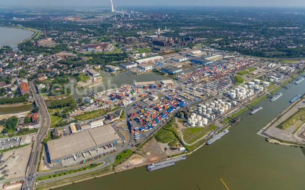 Duisburg from above - Quays and boat moorings at the port of the inland port on Rhein and on Ruhr in the district Ruhrort in Duisburg at Ruhrgebiet in the state North Rhine-Westphalia, Germany